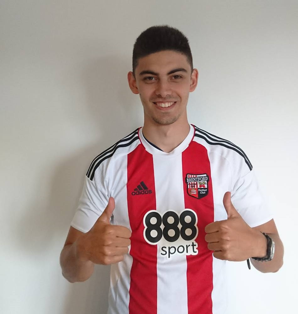 チャンピオンシップで快進撃 ブレントフォードってどんなチーム イギリスサッカー海外留学