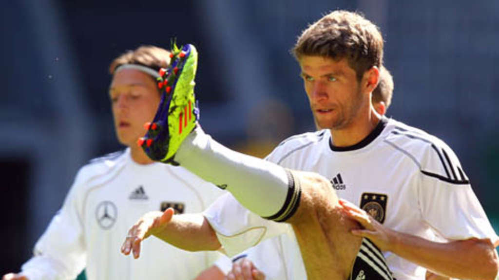 Bundestrainer Joachim Löw fordert von der deutschen ...