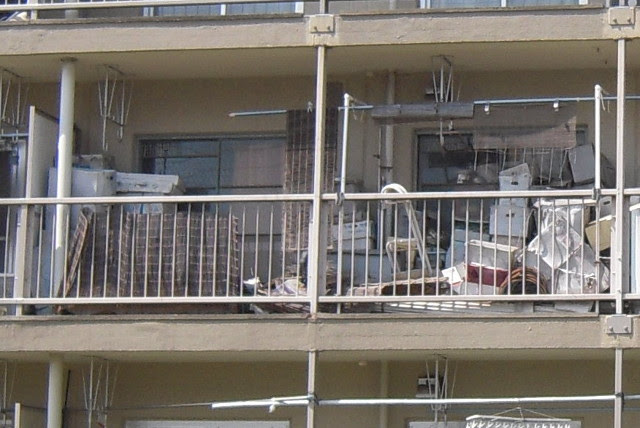 4 03 04 マンションのベランダを見ることで管理状況を確認しましょう 失敗しない不動産購入 ふくろう不動産