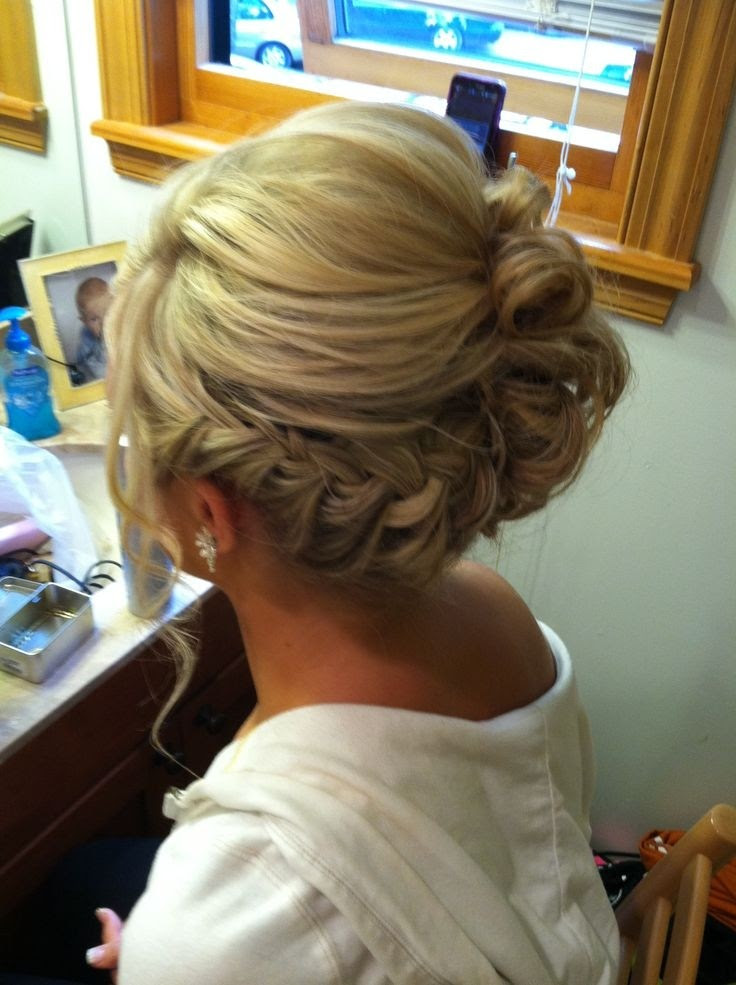 Hairstyles For Long Hair Upstyles / Up Styles Long Hair - Having long hair gives you an advantage when it comes to styling your hair because you have more hair to work with.