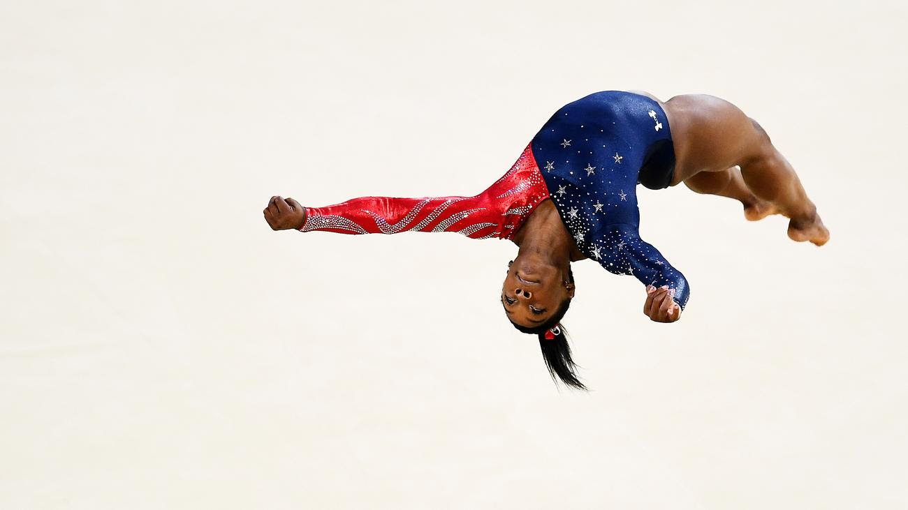 Simone Biles: Wie ein Flummi | ZEIT ONLINE