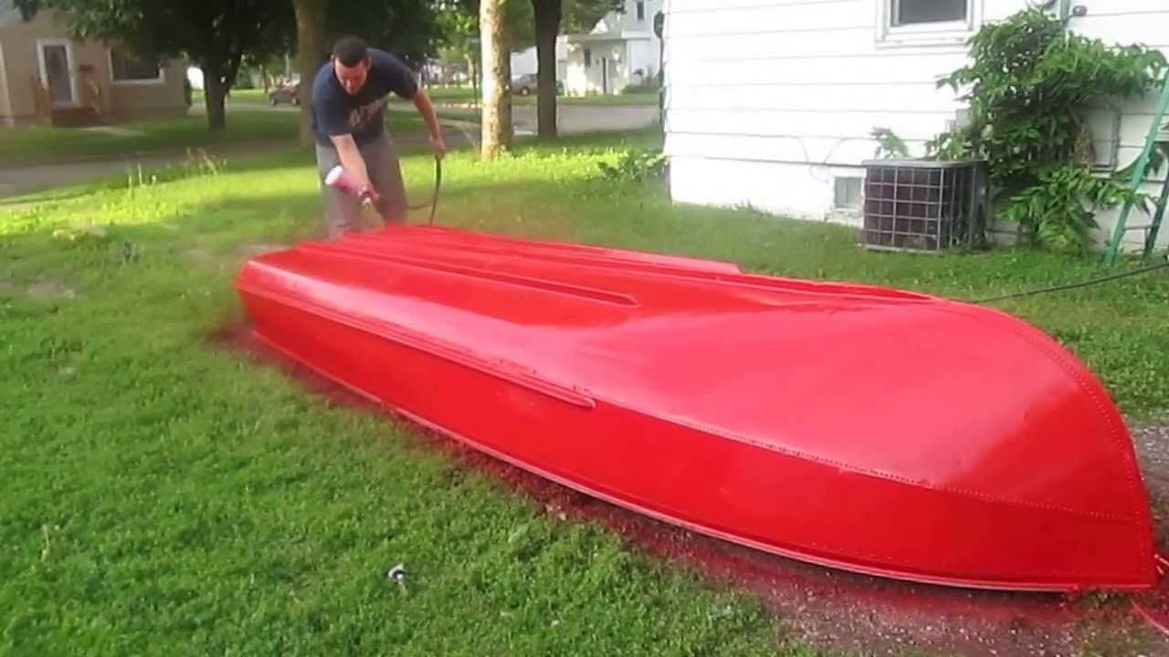 HOW TO PAINT AN ALUMINUM BOAT - YouTube
