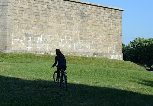 Pilen Bicycle, Castle Island