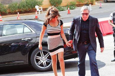 نجوى تهدى اغنية لعلى جابر