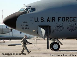 پایگاه نظامی آمریکا در ماناس قرقیزستان