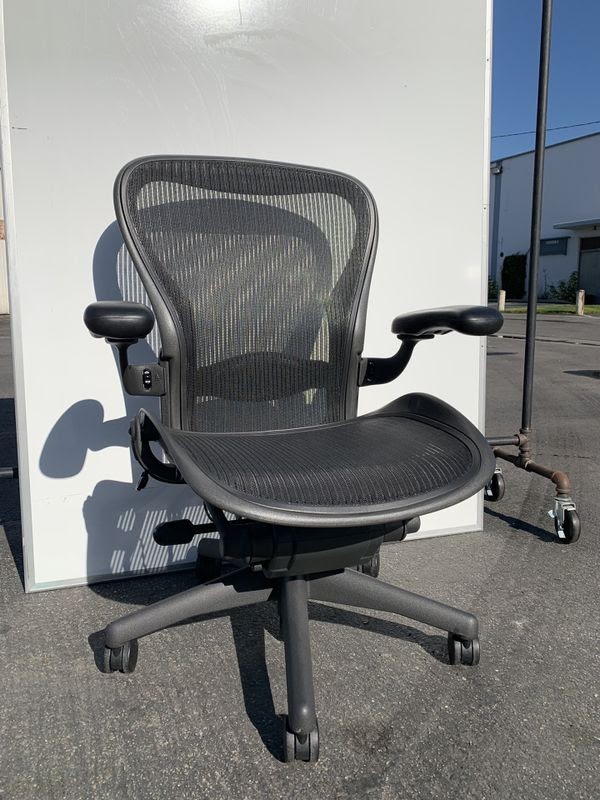 Herman Miller Aeron Chair Sale : Herman Miller Aeron Chairs in Platinum Size B • Peartree ... - Take a look at our catalog of affordable herman miller office chairs herman miller aeron buying guide herman miller size a, b and c explanation herman miller aeron comparison chart herman miller on sale quick shop.