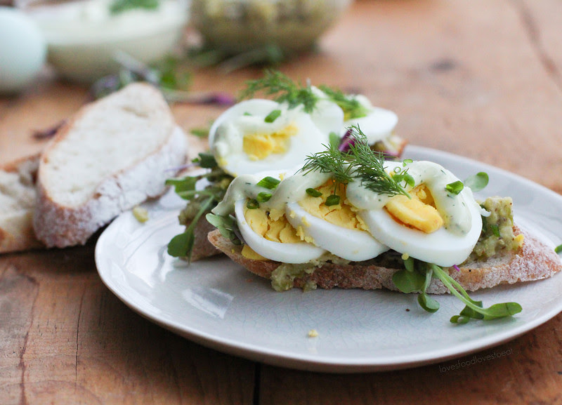 Deconstructed Egg Salad // Loves Food, Loves to Eat