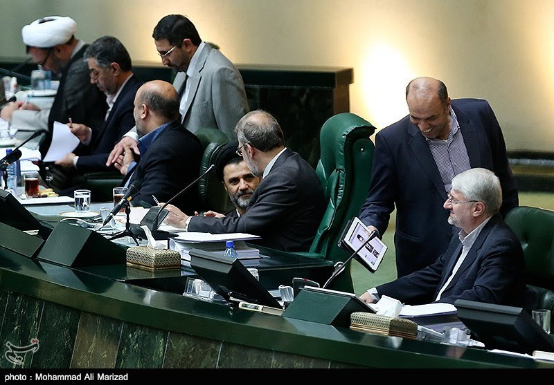 ادامه خبرسازی نماینده معترض در مجلس