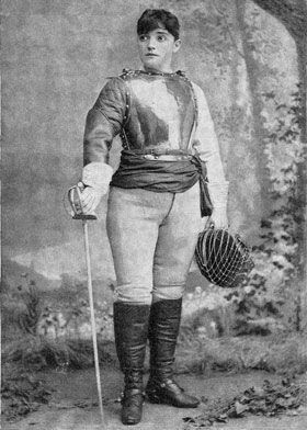 Sword-fighter Ella Hattan