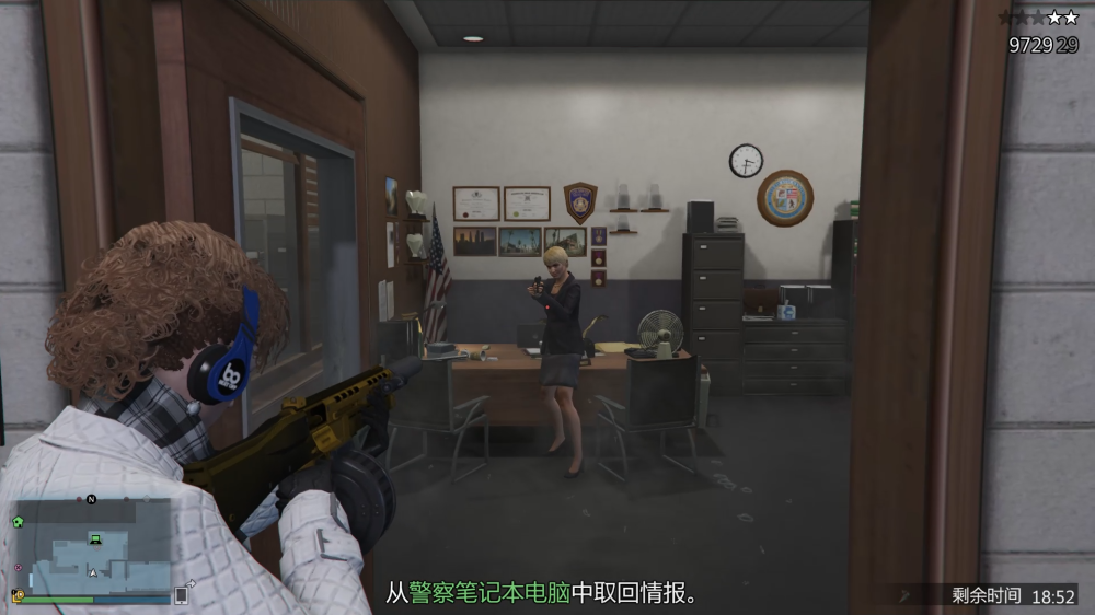 Gta5 超有趣 的线上任务 盗取情报后 将装甲车开回夜总会车库 看点快报