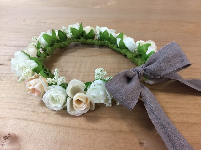 100均の造花で花冠を手作り 誕生日にピッタリ簡単 可愛い花冠の作り方 イクジラ