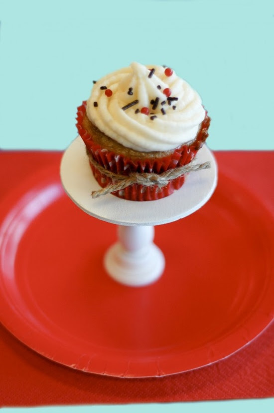 DIY cupcake stand