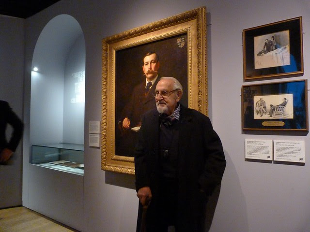 Douglas Wilmer and ARTHUR CONAN DOYLE (photo by Jean Upton)