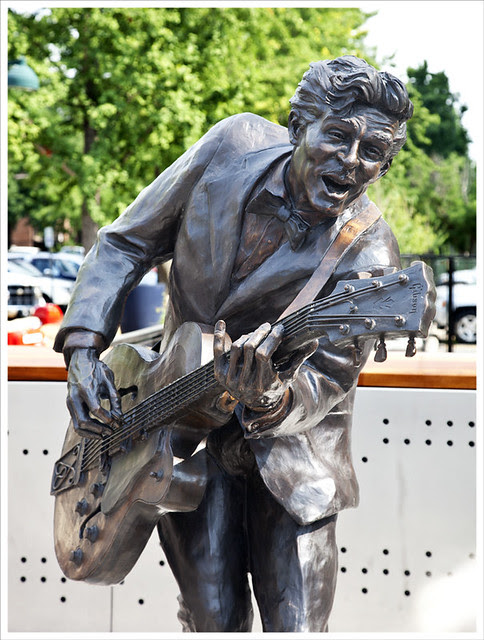 Chuck Berry Statue 3