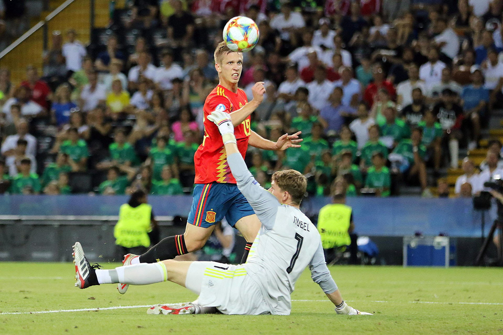 Dani Olmo, esa gran novedad - Reyes Del Balón
