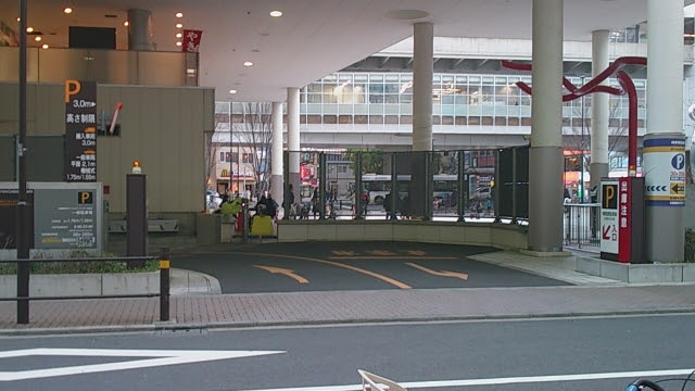 上野駅西自転車置場 東京都台東区