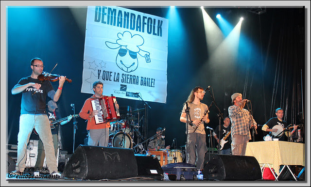 Demanda Folk 32