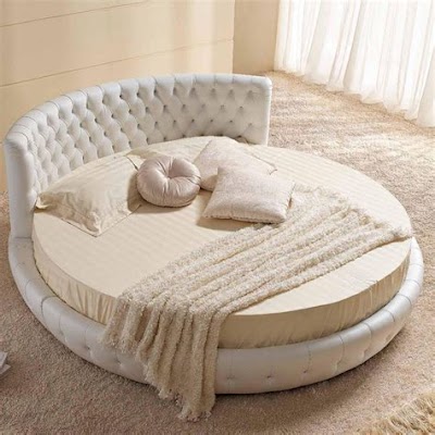 Interior Design: Creating A Relaxing Bedroom With A Circle Bed