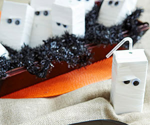 halloween menu, scary food, gross halloween party food, halloween drinks, halloween recipe, halloween appetizers, spooky foods, scary halloween recipes, halloween recipes, halloween food, halloween food ideas, halloween foods, halloween cupcakes, kids halloween party food, halloween party ideas, finger food, halloween themed food, spooky food, halloween party food