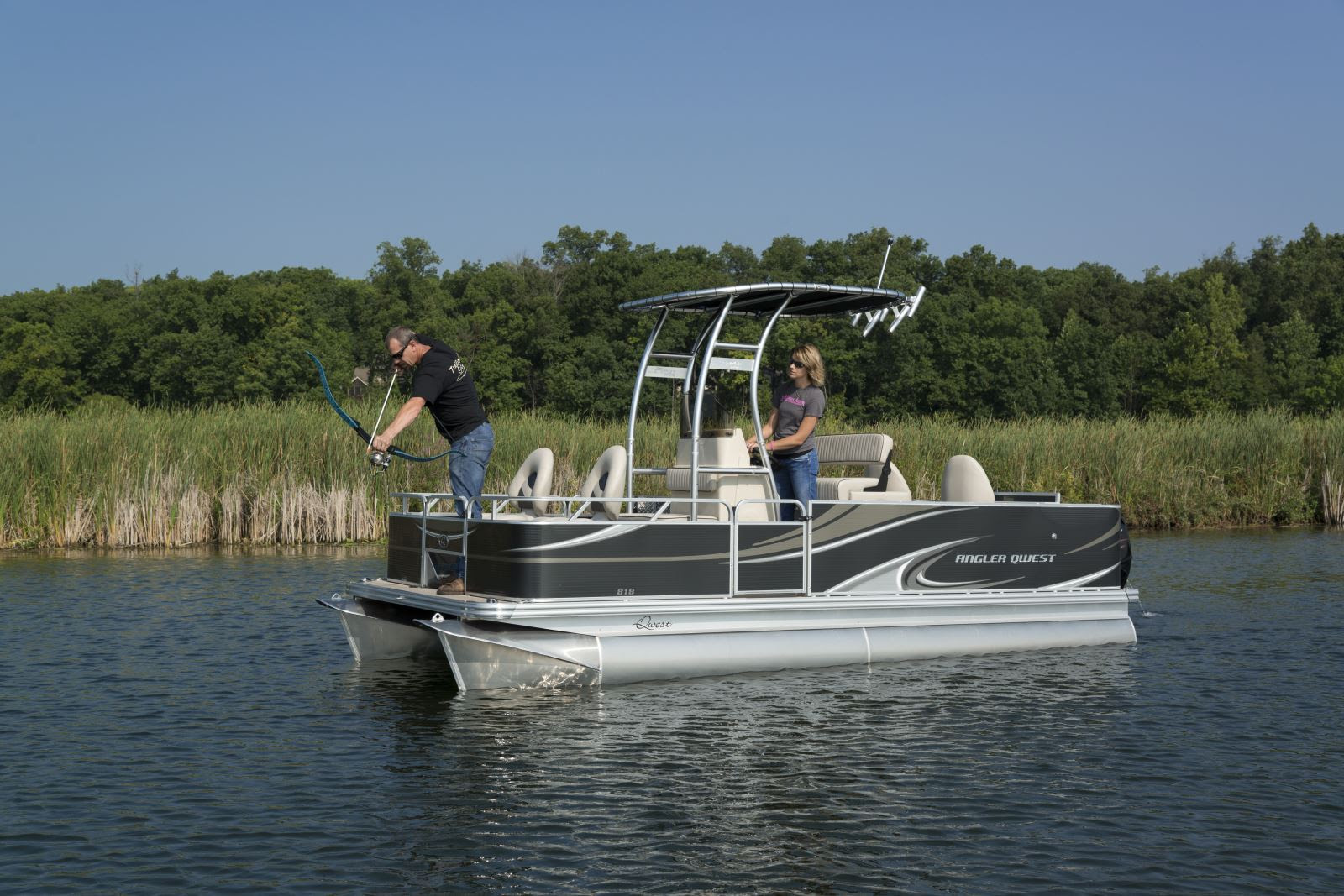 Bowfishing: Exercising archery angle Pontoon &amp; Deck Boat ...