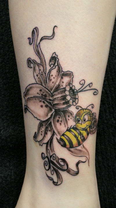 Flower Bee Tattoo