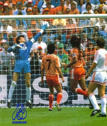 Euro 1988 الطاحونة الهولندية  فـيـديـو  - نادي الهلال ...