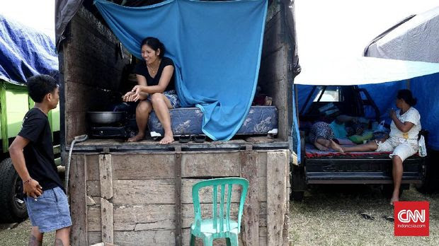 Gunung Agung Masuki Fase Kritis, Pengungsi Capai 57 Ribu