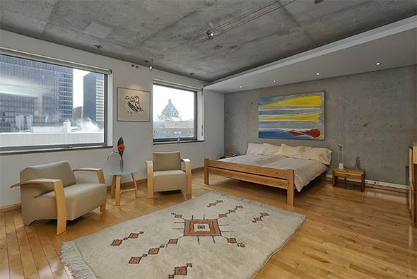 71 Simcoe Street