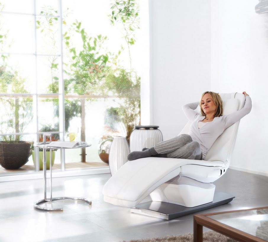 Beautiful Recliners: Do they exist?