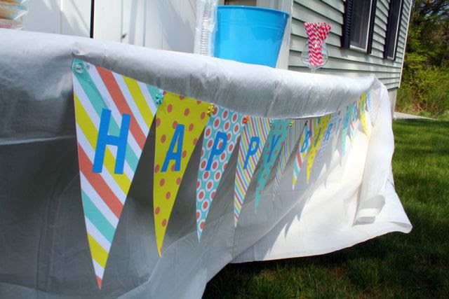 banner detail