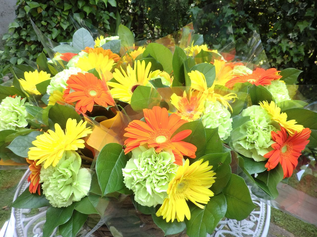 ピアノ発表会のステージ花 Kangaroo Factory