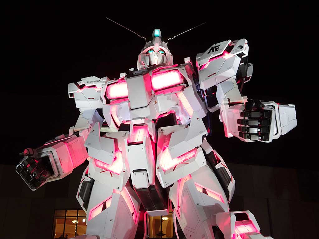 実物大ユニコーンガンダム お台場に立つ 変身 発光でさらに迫力アップ Av Watch
