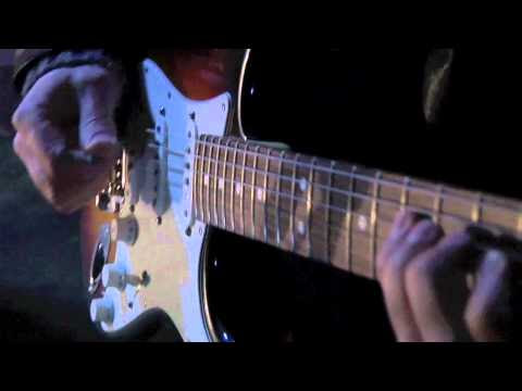 Nimbus med sangen Nu st