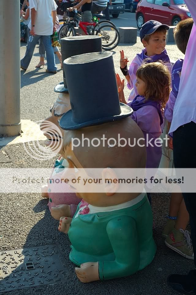 Small Capgrossos Carried by Kids, La Merce 2007, Barcelona, Spain  [enlarge]