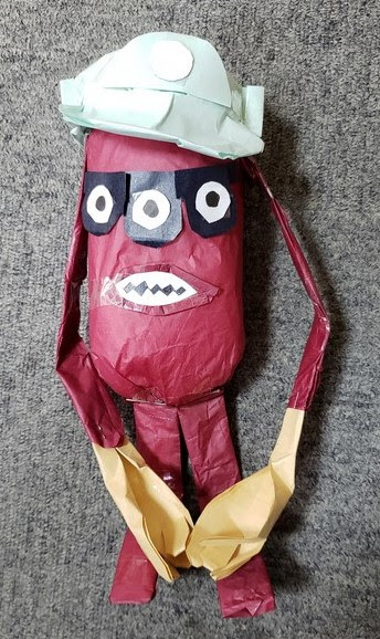 真面目で働くアシスタントで 目が特徴のファンガスです