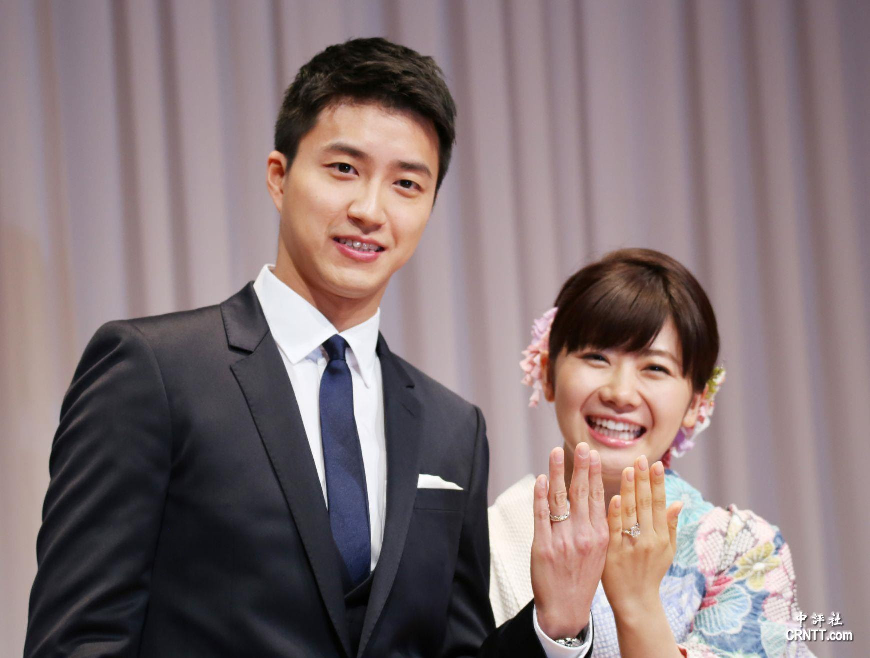 福原愛與江宏傑宣佈結婚並展示婚戒（組圖）