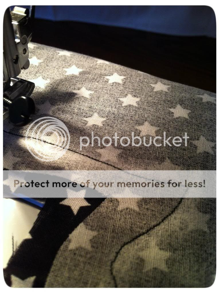 DIY Dino - Teile zusammen nähen