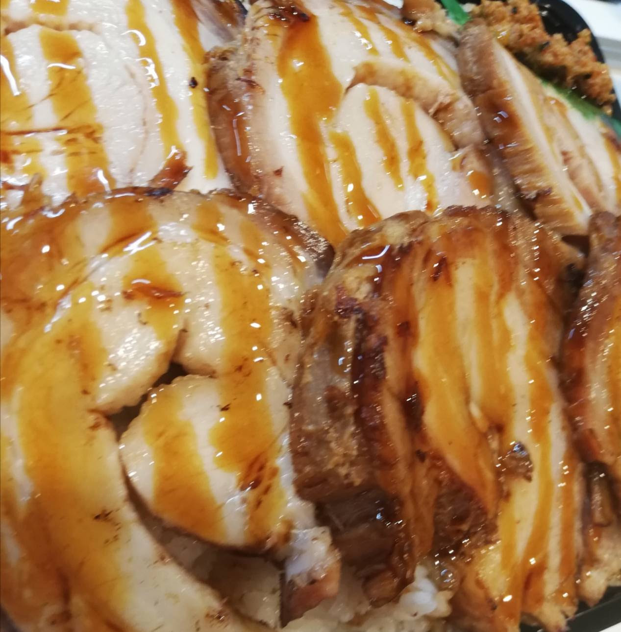 どんぶら来キッチン 千葉松戸 殿平賀 店内オープン状況 激安 デカ盛り弁当はおにぎりも 北小金駅近く 松戸ロード 松戸の地域情報