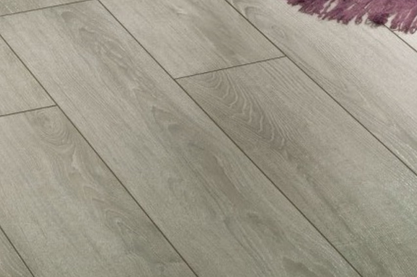 Parquet laminato grigio