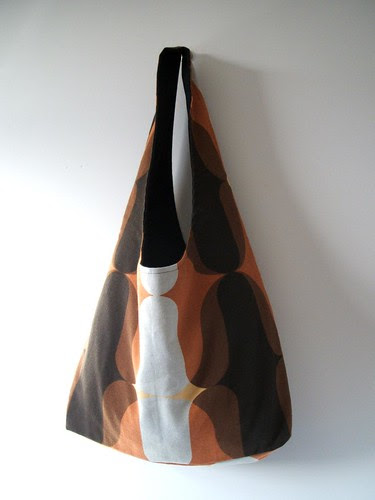 Vintage burnt orange and brown dilly tote