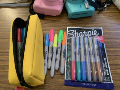 チェキにサインを書くのにオススメの油性ペン Sharpie Permanent Marker 純情小町 Groupスタッフ 純情野郎 ブログ