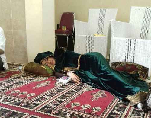 Julia Perez Bakal Tetap Berangkat Umroh Meski Dalam Keadaan Sakit http://ift.tt/20kt43r - Berita Julia Perez Terkini Terbaru Hari Ini - Hari ini Jumat (30/12/2016) Julia Perez (Jupe) akan menjalani operasi tulang belakang. Setelah selesai menjalani operasi sore ini, Jupe akan tetap menjalani ibadah umroh bersama oranng tua dan Ria Irawan pada tanggal 2 Januari 2017.