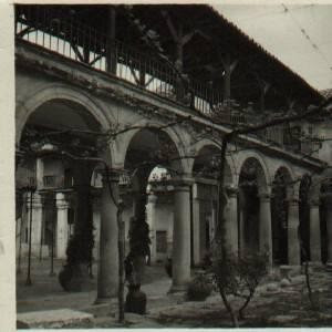 Convento de Santo Domingo el Real de Toledo. Patio del Moral abierto antes de ser dividido al alquilarse parte a las Adoratrices