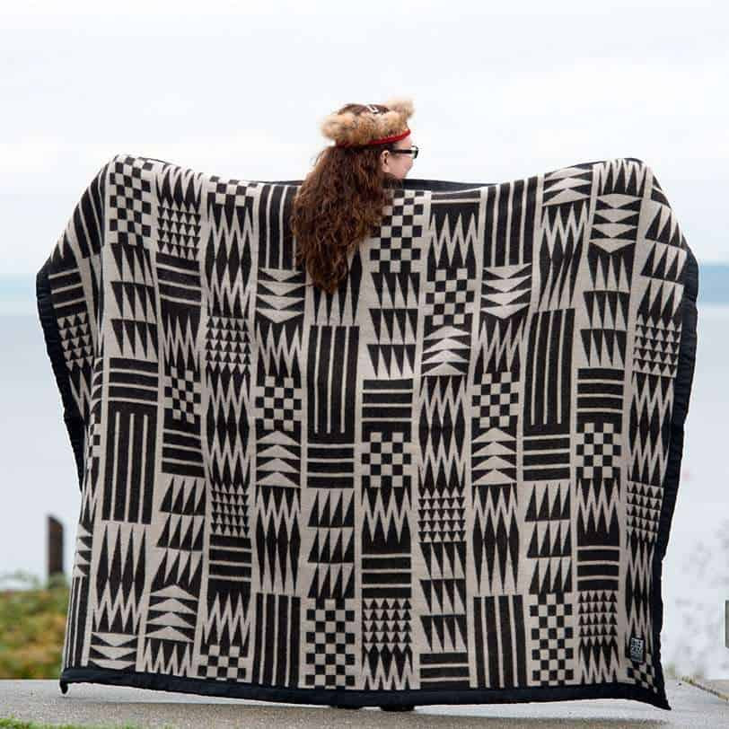 Calling All Artists! Could Your Work Be Featured on This Gorgeous Blanket? - PowWows.com – Native American Pow Wows
