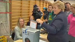 Norvegia: probabile cambio al potere nel primo voto dopo la strage di Utoya
