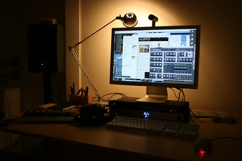 Computers Behind Blogs II by Igor Clark.