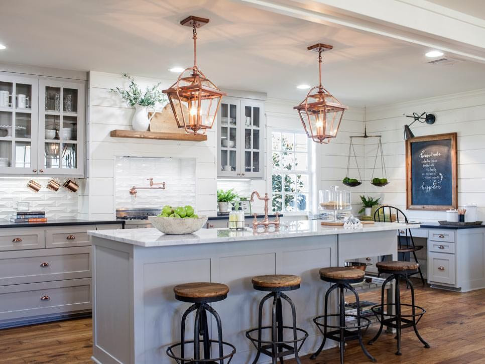 free kitchen decor by joanna gaines
