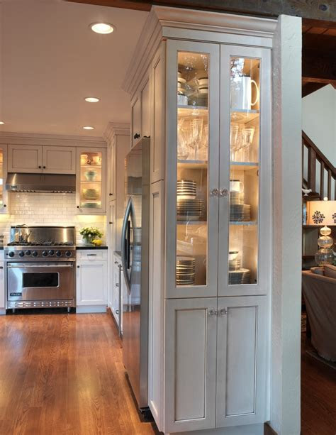 curio cabinet woodworking plans