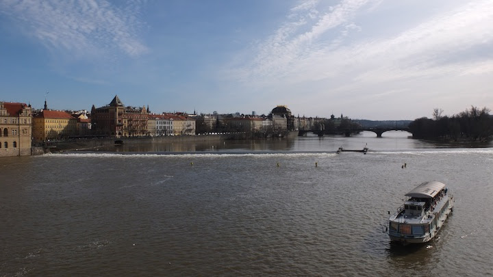 從查理大橋上看伏爾塔瓦河（Vltava）