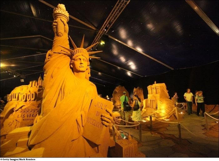 Annual Blankenberge Sand Sculpture Festival 2010 (24 pics)